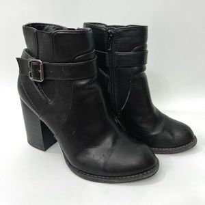 Aldo Black Leather Buckle Strap Ankle Boots size 6.5